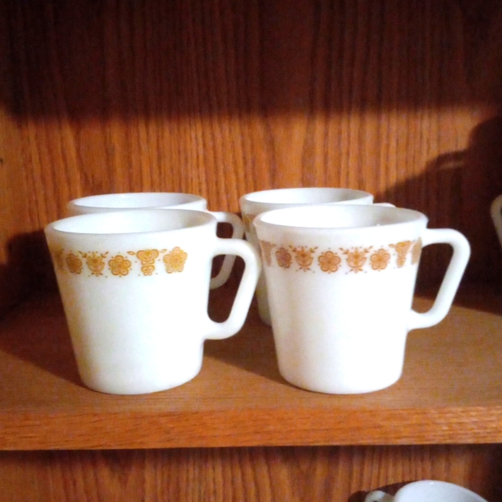 4 Vintage Pyrex Butterfly mugs